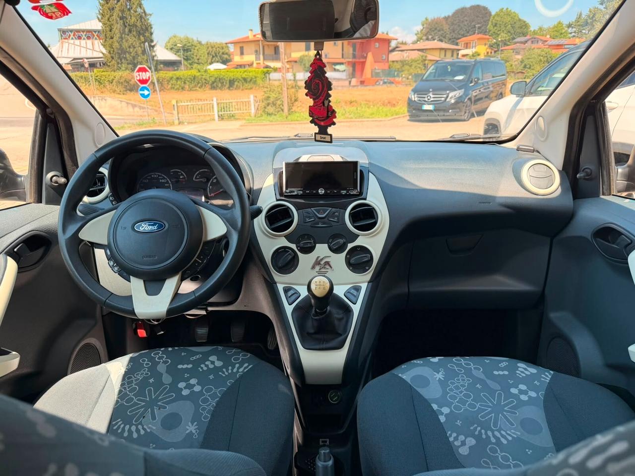 Ford Ka 1.2 8V 69 CV Black&White Edition