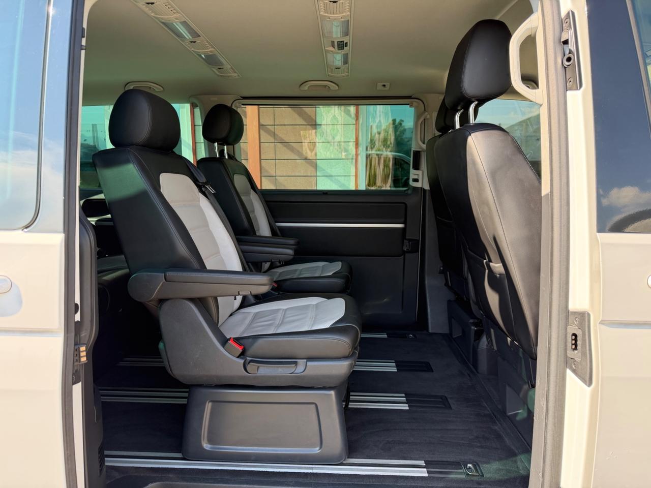 Volkswagen Multivan T6 4x4 BULLI - FULL
