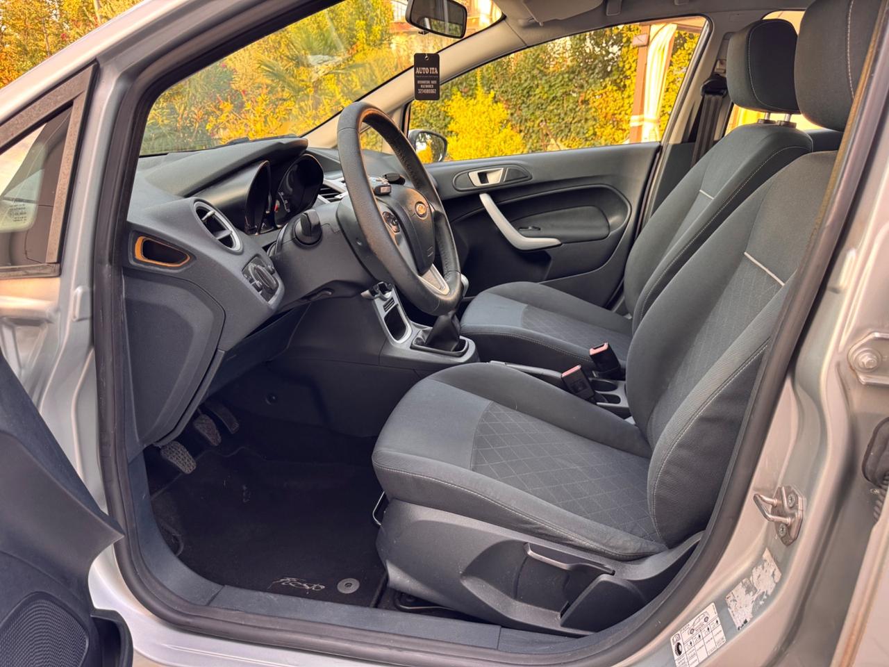 Ford Fiesta Ikon 1.4 TDCi 70CV 5 porte OK NEOPATENTATI