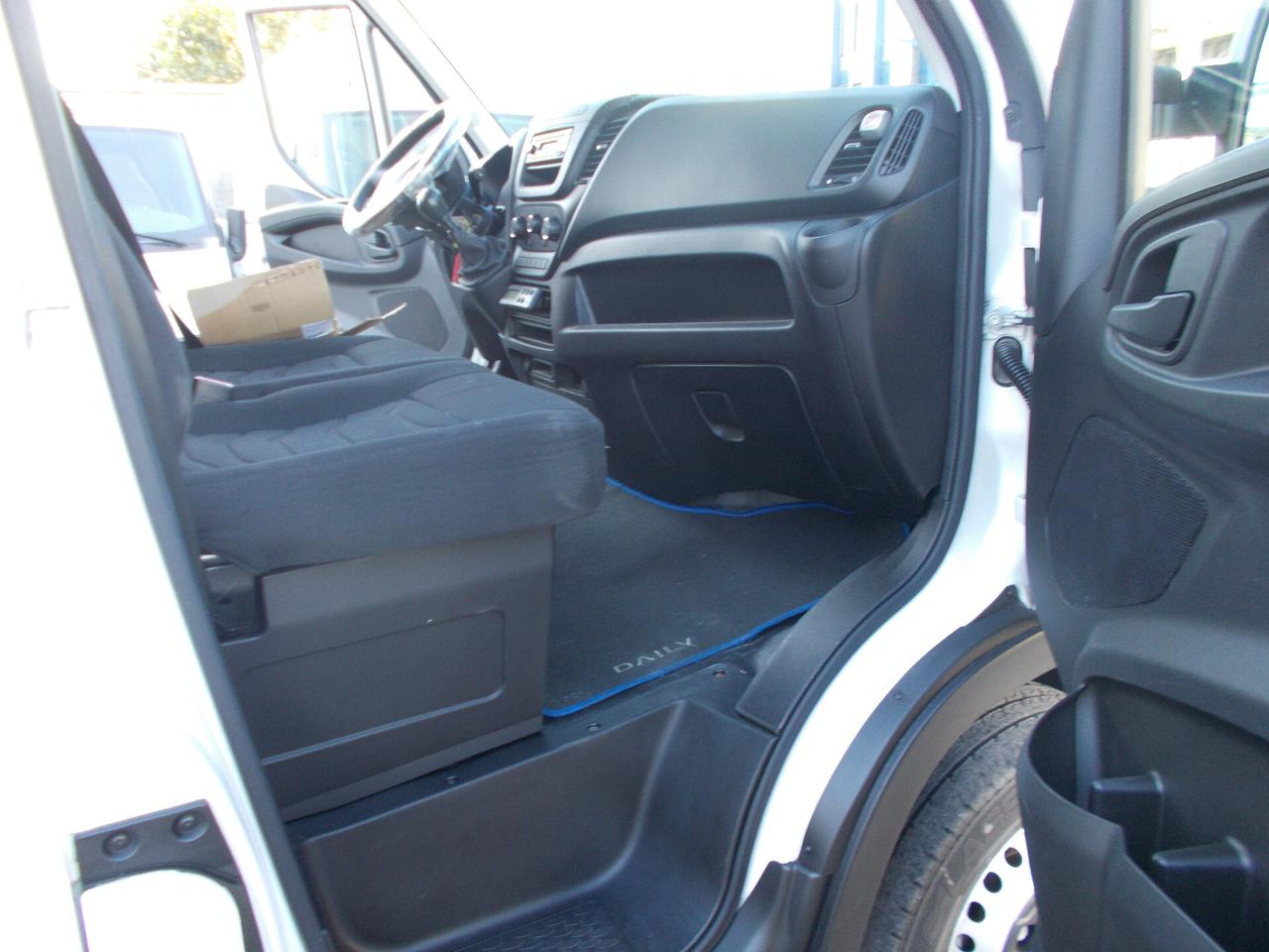 Iveco daily 35s11 2015 frigo km.198000 e.5