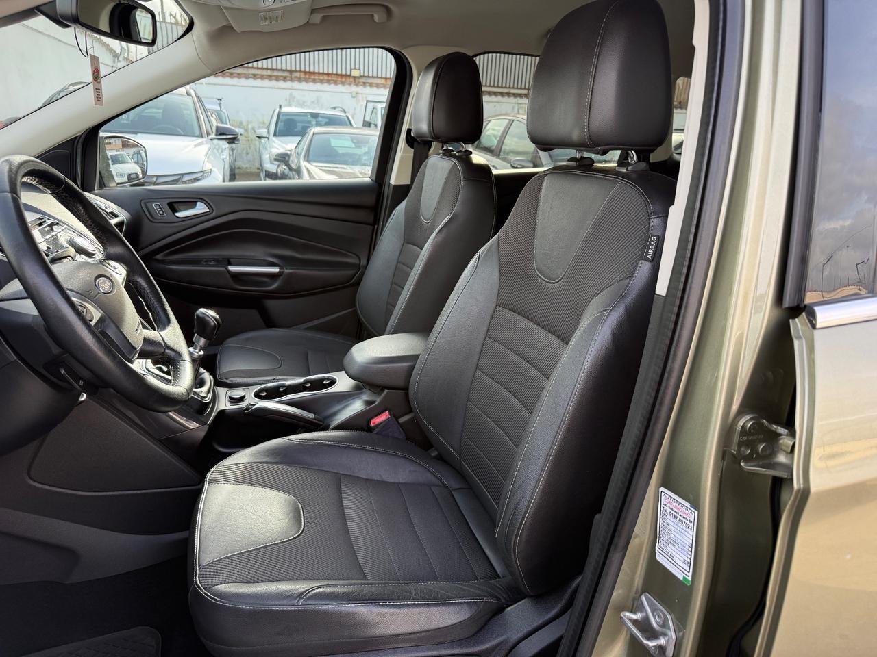 Ford Kuga 2.0 TDCI Retrocamera Navigatore