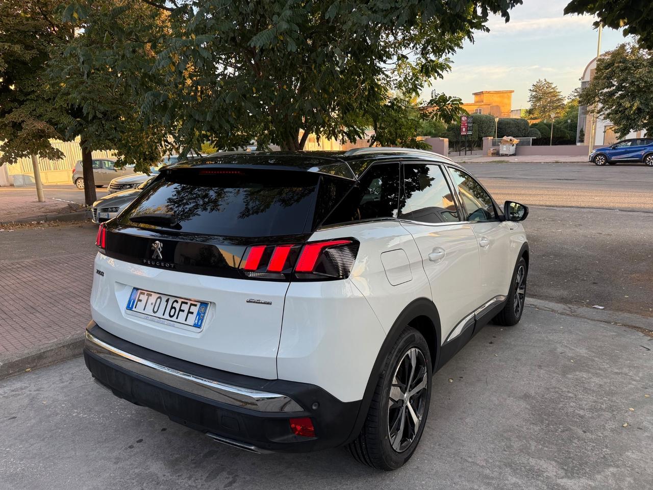 Peugeot 3008 KM. 85.000! GT LINE HDi 130 HP