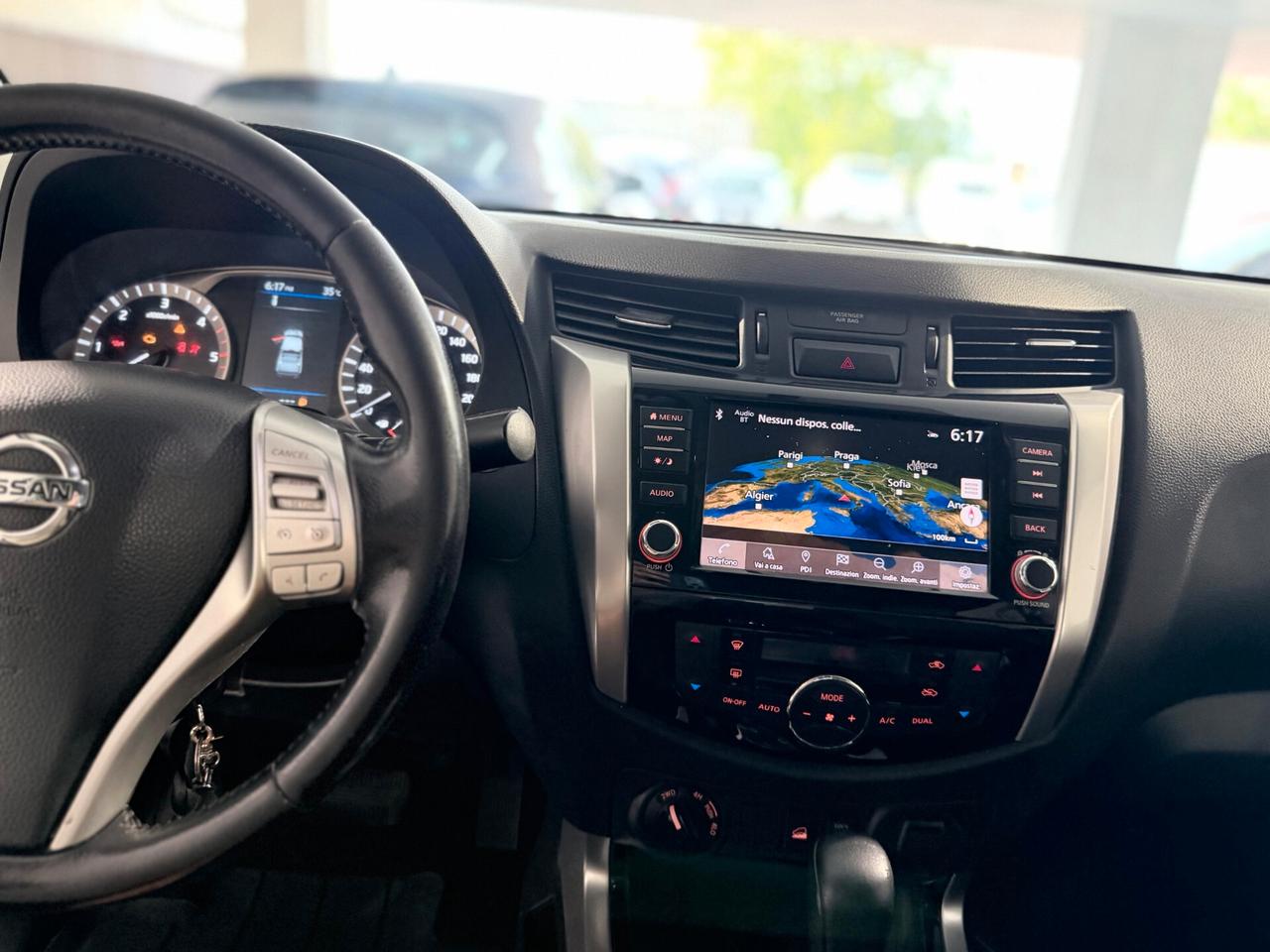 Nissan Navara DOPPIA CABINA GANCIO TRAINO AUTOMATICO