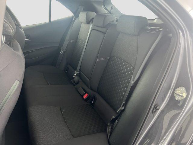 TOYOTA Corolla Corolla Active 1.8 Hybrid