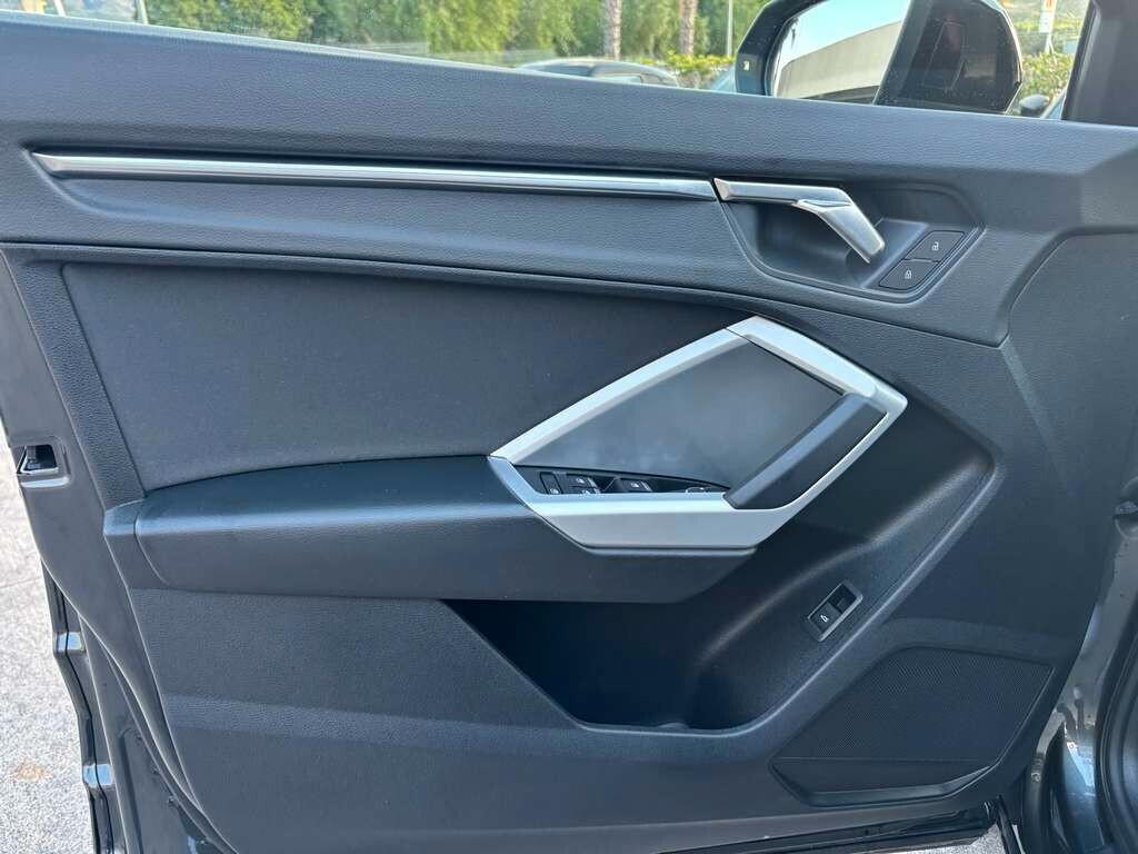 Audi Q3 35 TDI S tronic SLine 2024/ KM 70.000 IVA ESPOSTA Tua a solo 419 Euro al mese