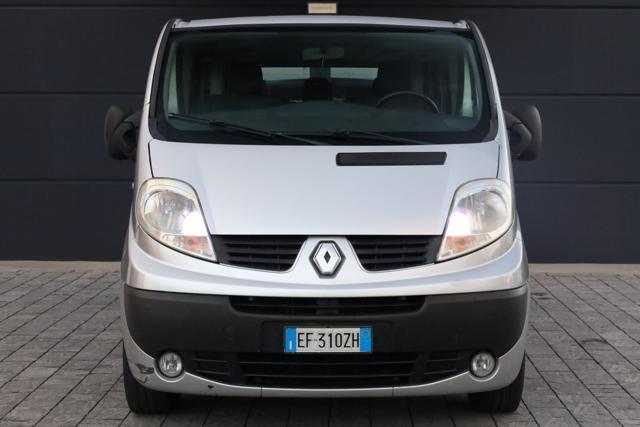 RENAULT Trafic 2.0 dCi/115 Passenger 8 Posti