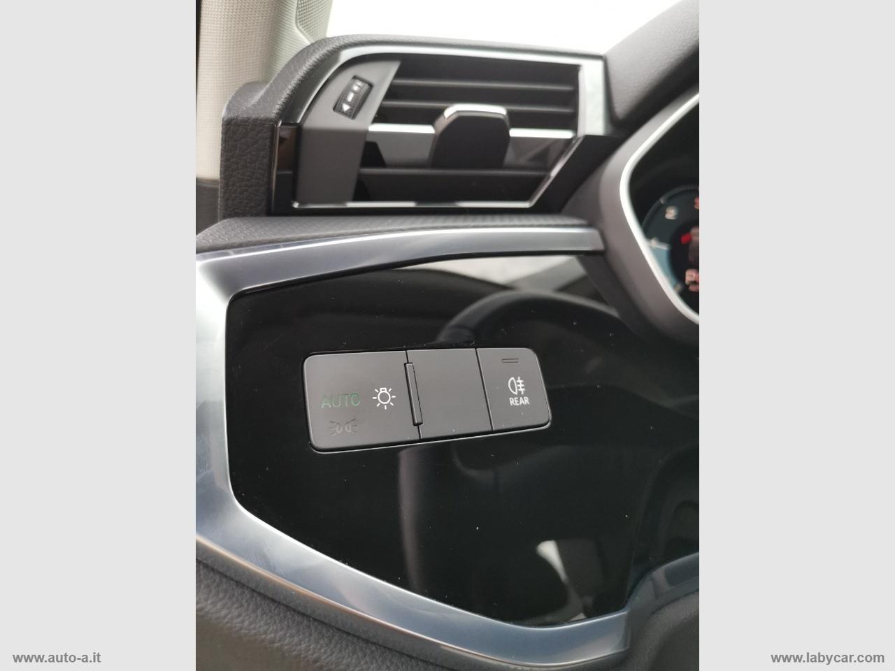 AUDI Q3 SPORTBACK 35 2.0 TDI S-TRONIC BUSINESS PLUS