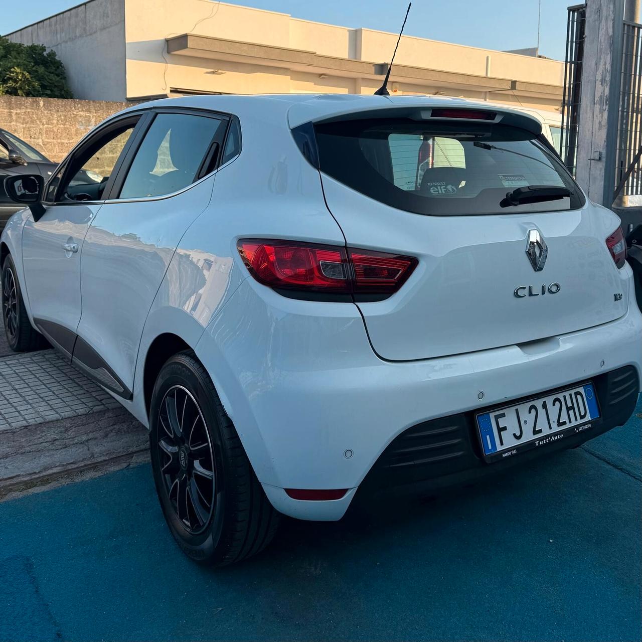 Renault Clio TCe 12V 90CV Start&Stop 5 porte Energy Excite