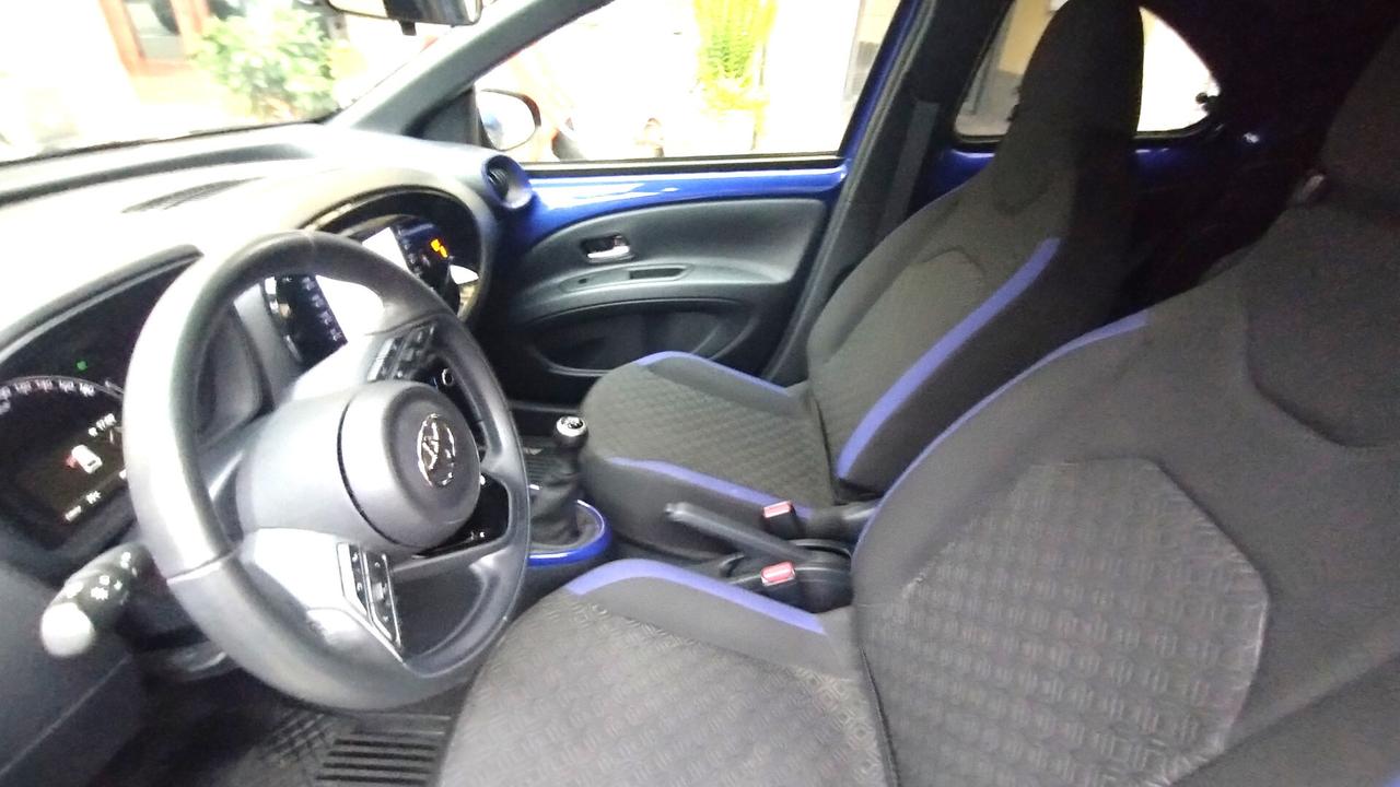 Toyota Aygo X 1.0 VVT-i 72 CV 5 porte Trend NEOPATENTATI