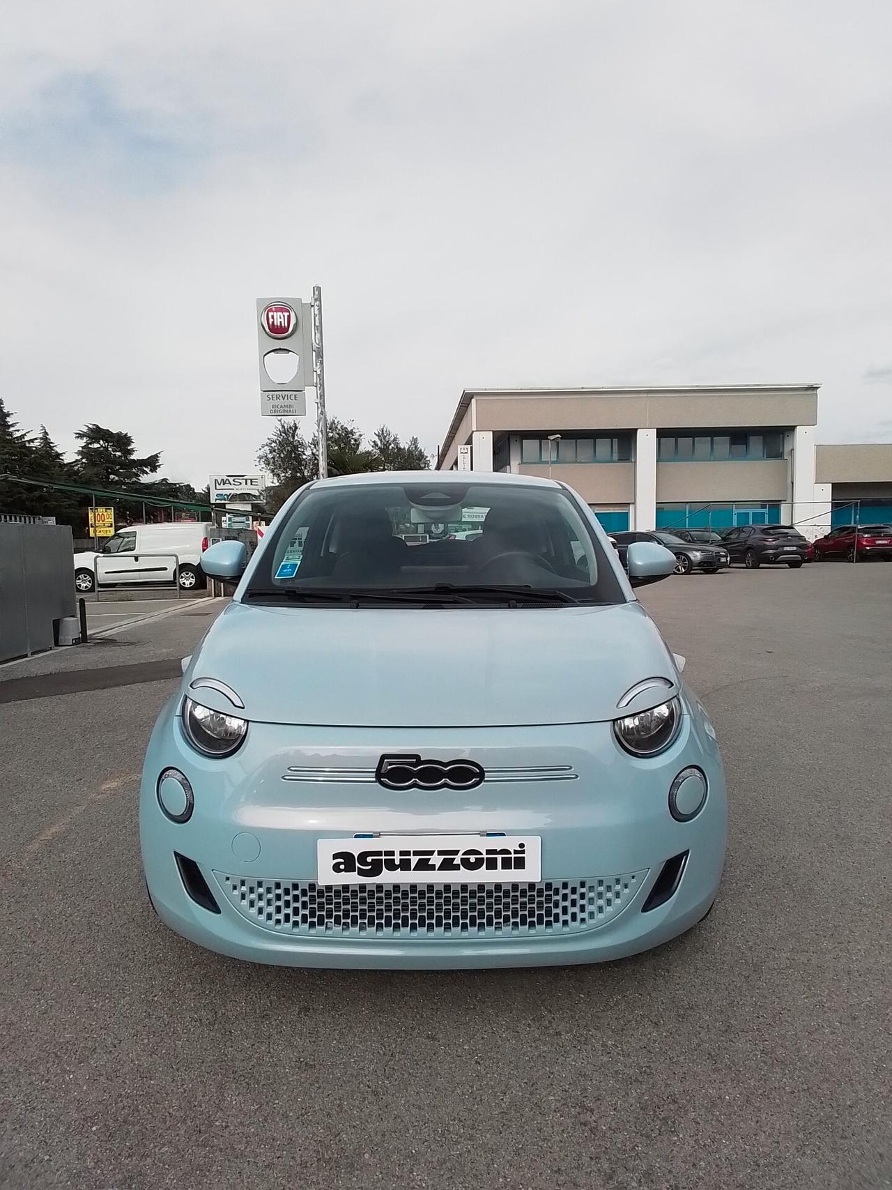 Fiat 500e Berlina 42 kWh Icon