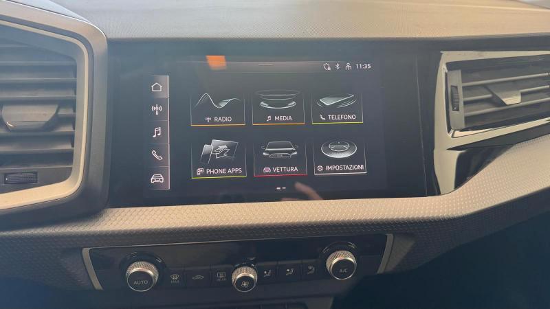 Audi A1 Sportback 30 1.0 Tfsi Identity Black 110 Cv. S-Tronic