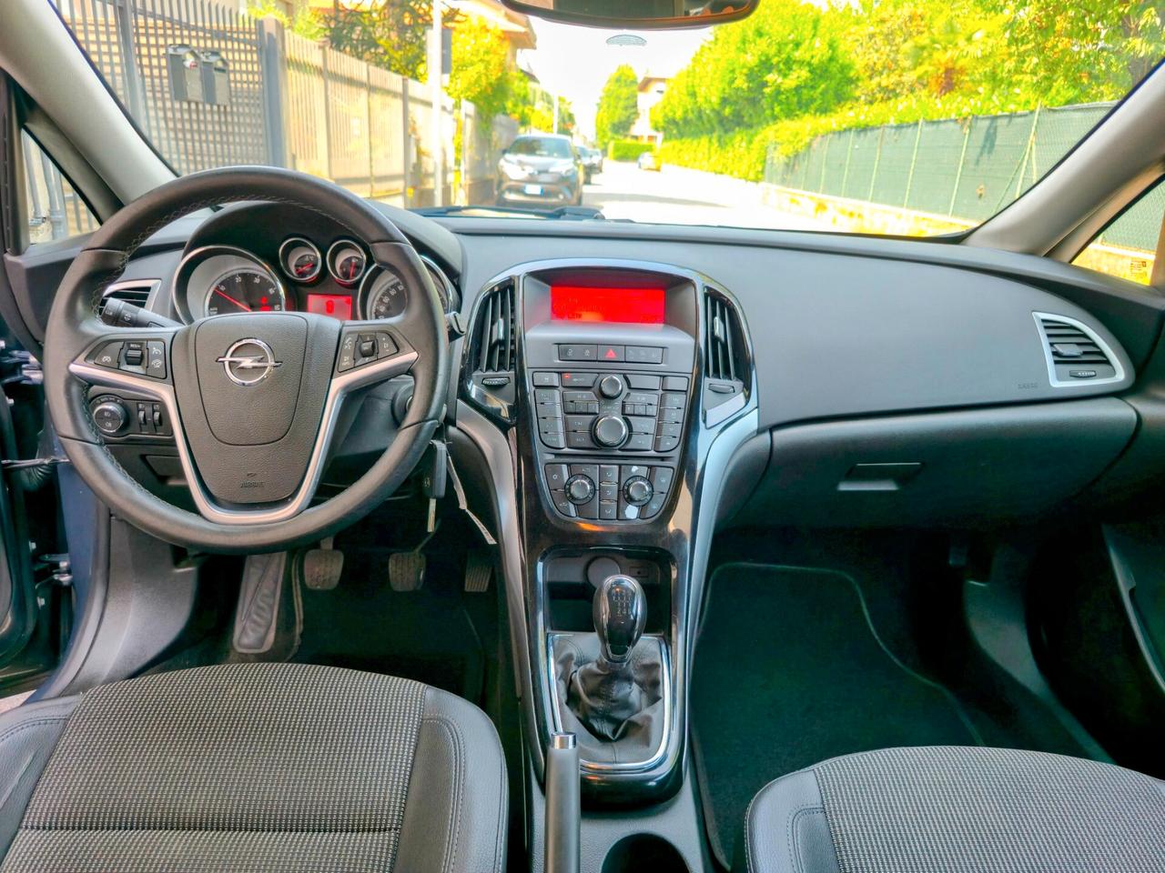 Opel Astra 1.6 CDTI