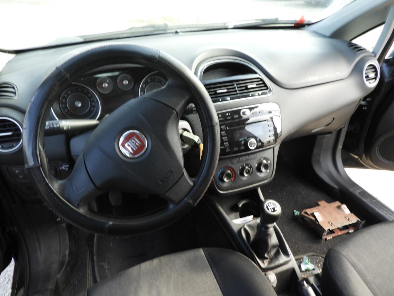 FIAT Punto III 2012 - Punto 3p 1.2 Lounge E6