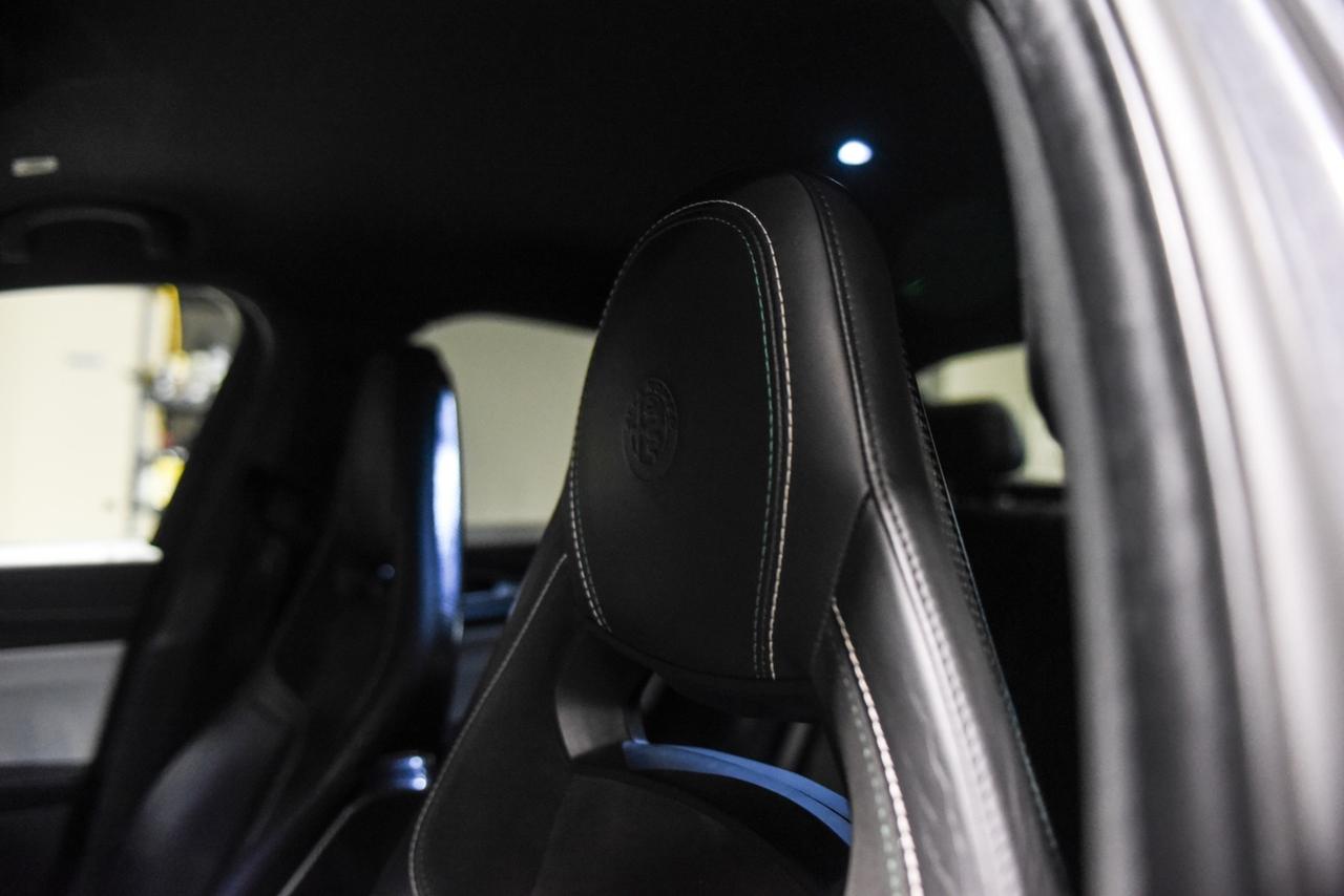 Alfa Romeo Giulia 2.9 V6 Bi-Turbo Quadrifoglio