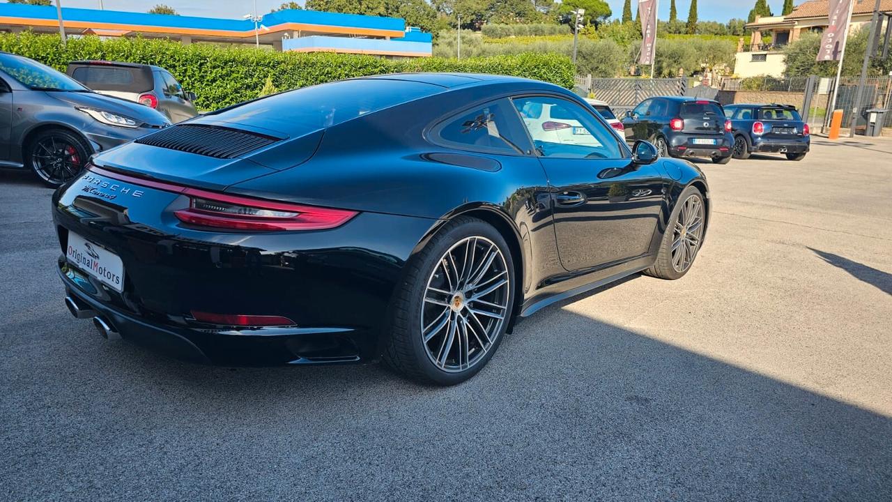 Porsche 911 3.0 Carrera 4 Coupé