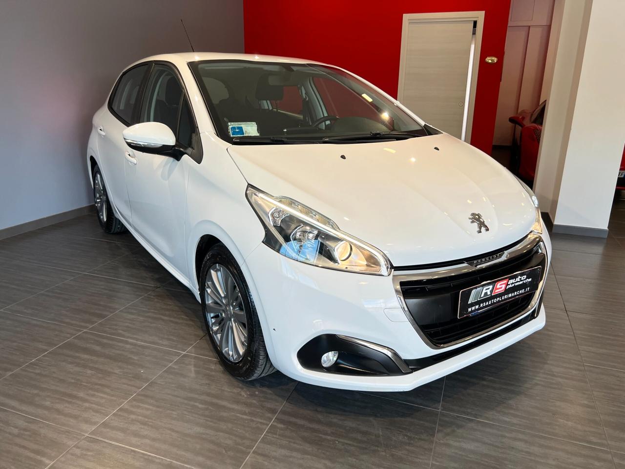 Peugeot 208 BlueHDi 75 5 porte Allure