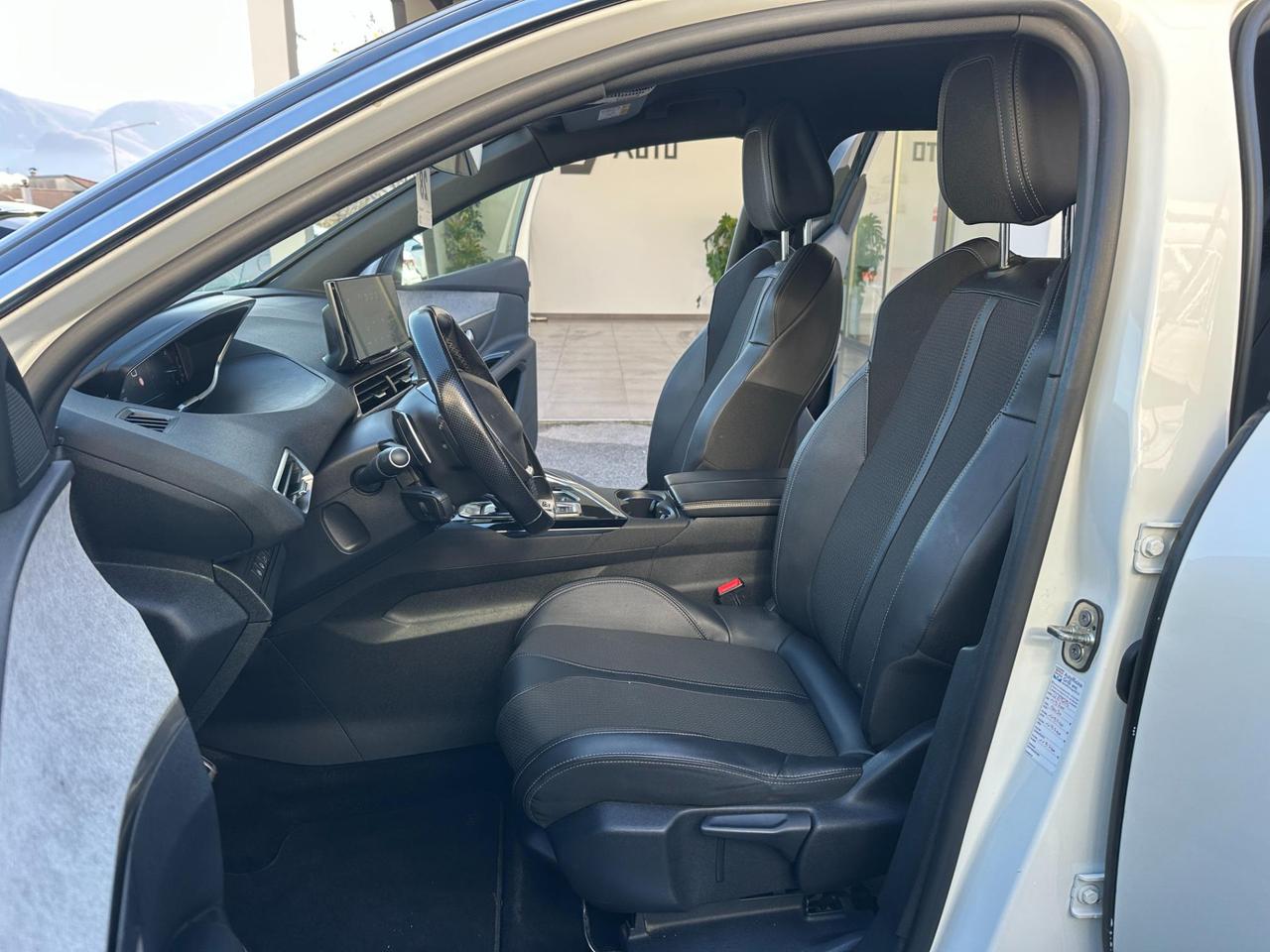 Peugeot 3008 3008 1.5 bluehdi GT s&s 130cv eat8