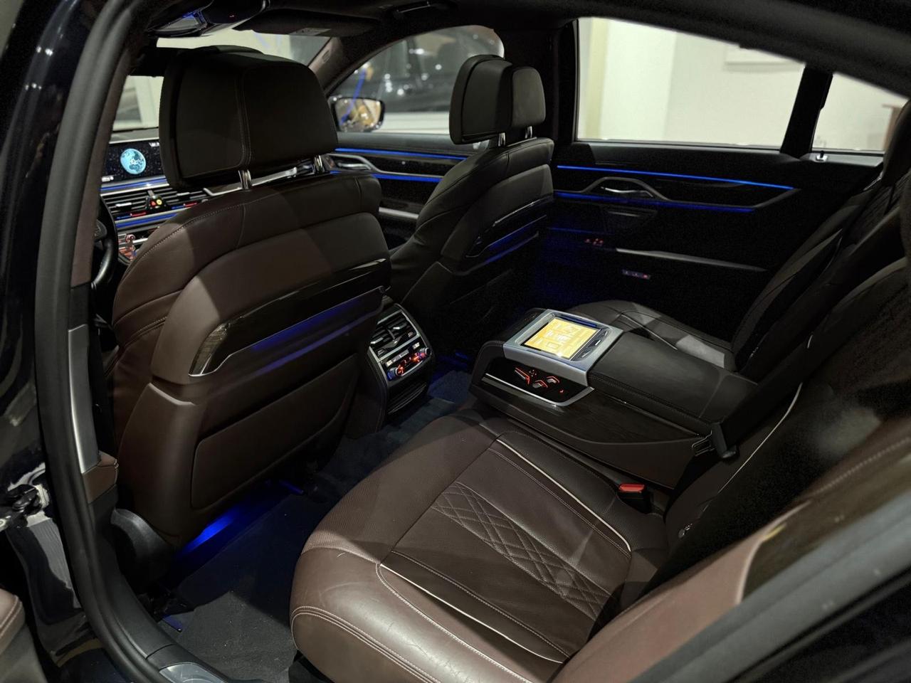 Bmw 740d xDrive M-paket (320cv/235kw)