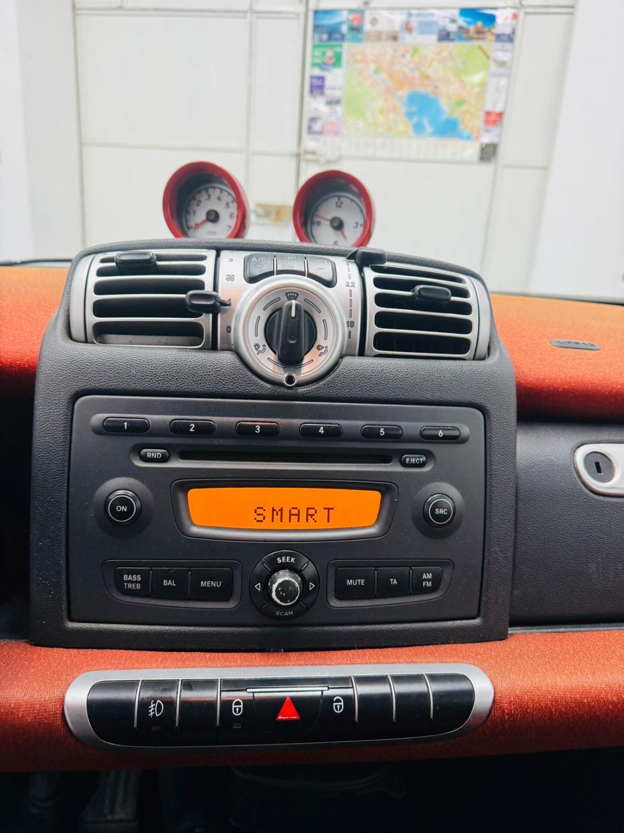 Smart ForTwo 1000 52 kW MHD coupé pure