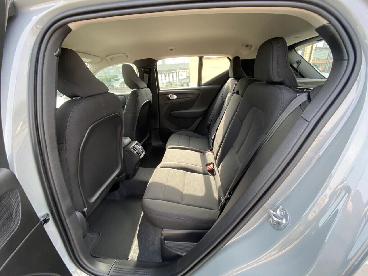 Volvo XC40 B3 (Benzina/Hybrid) Autom. Essential