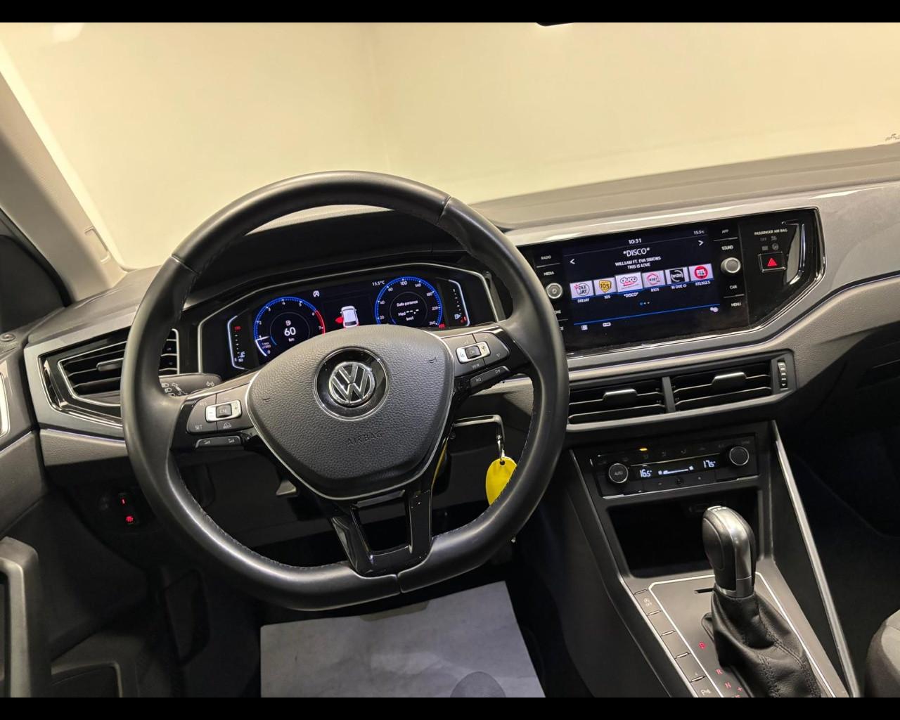 VOLKSWAGEN Polo VI 2017 - Polo 5p 1.0 tsi Highline 115cv dsg