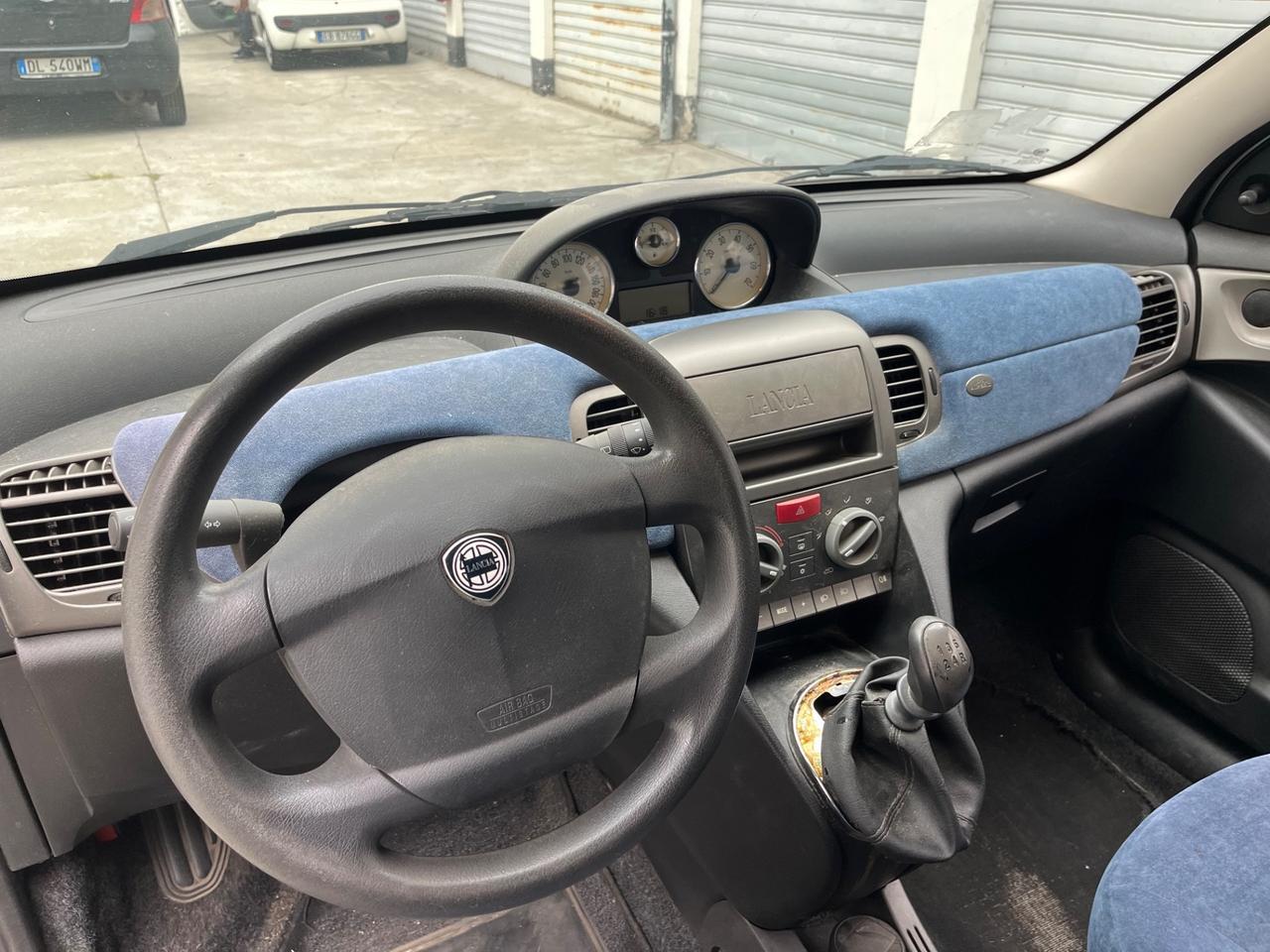 Lancia Ypsilon 1.2 OK NEOPATENTATI