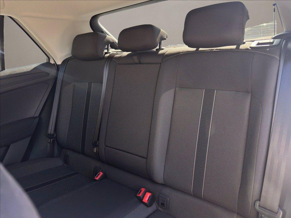 VOLKSWAGEN T-Roc 1.0 tsi R-Line 110cv del 2025