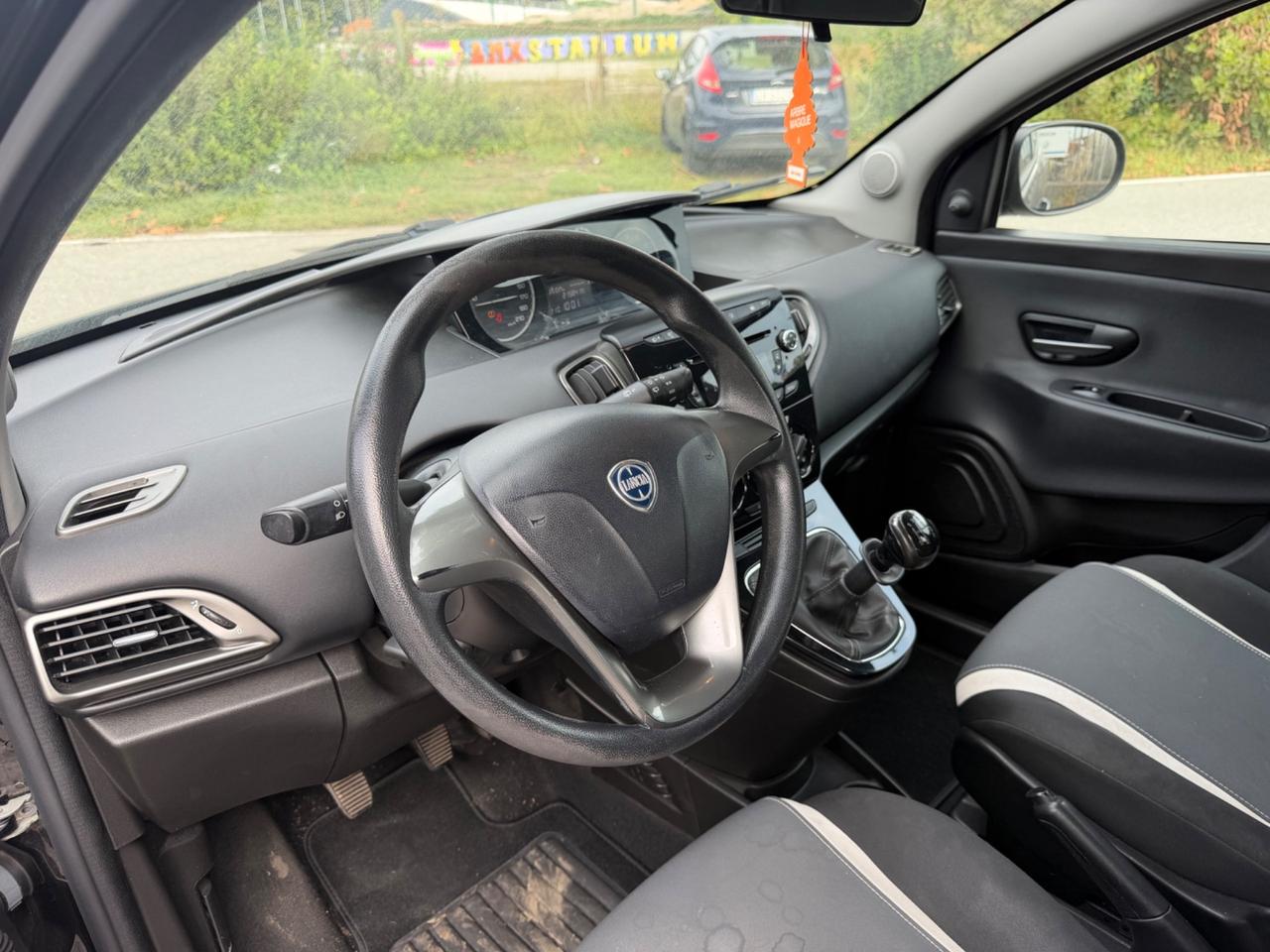 Lancia Ypsilon 1.2 69 CV 5 porte Elle
