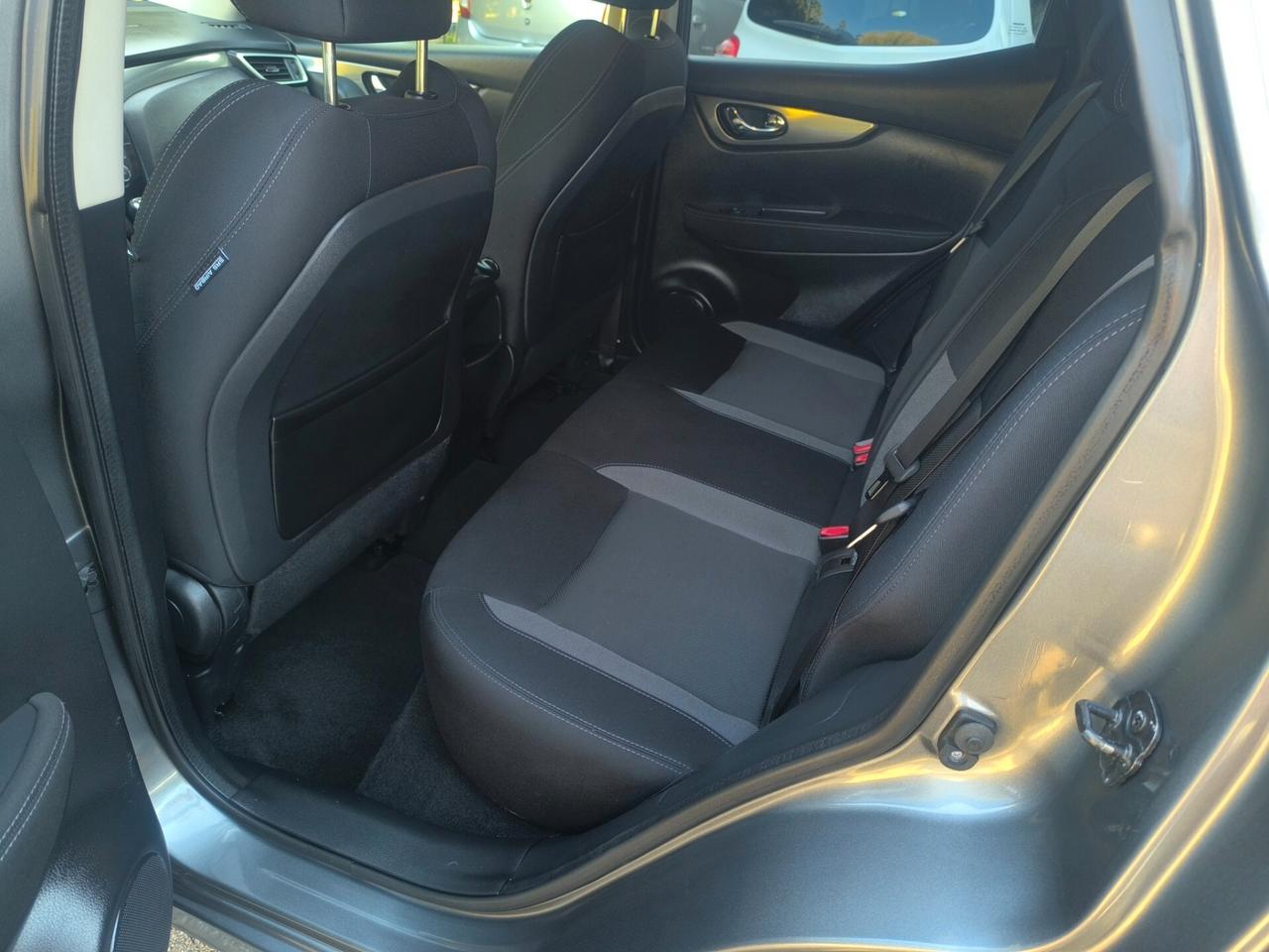 Nissan Qashqai 1.5 dCi N-Connecta