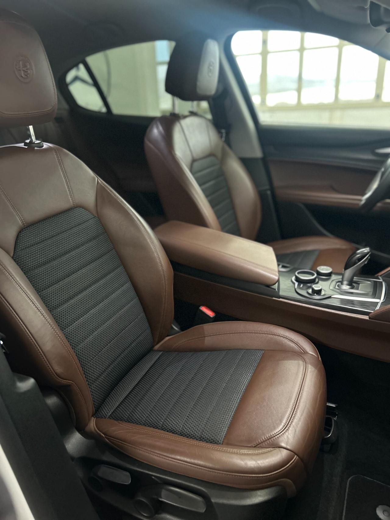 Alfa Romeo Stelvio 2.2 Turbodiesel 210 CV AT8 Q4 Super