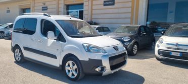 Peugeot Partner con Pedana trasporto invalidi