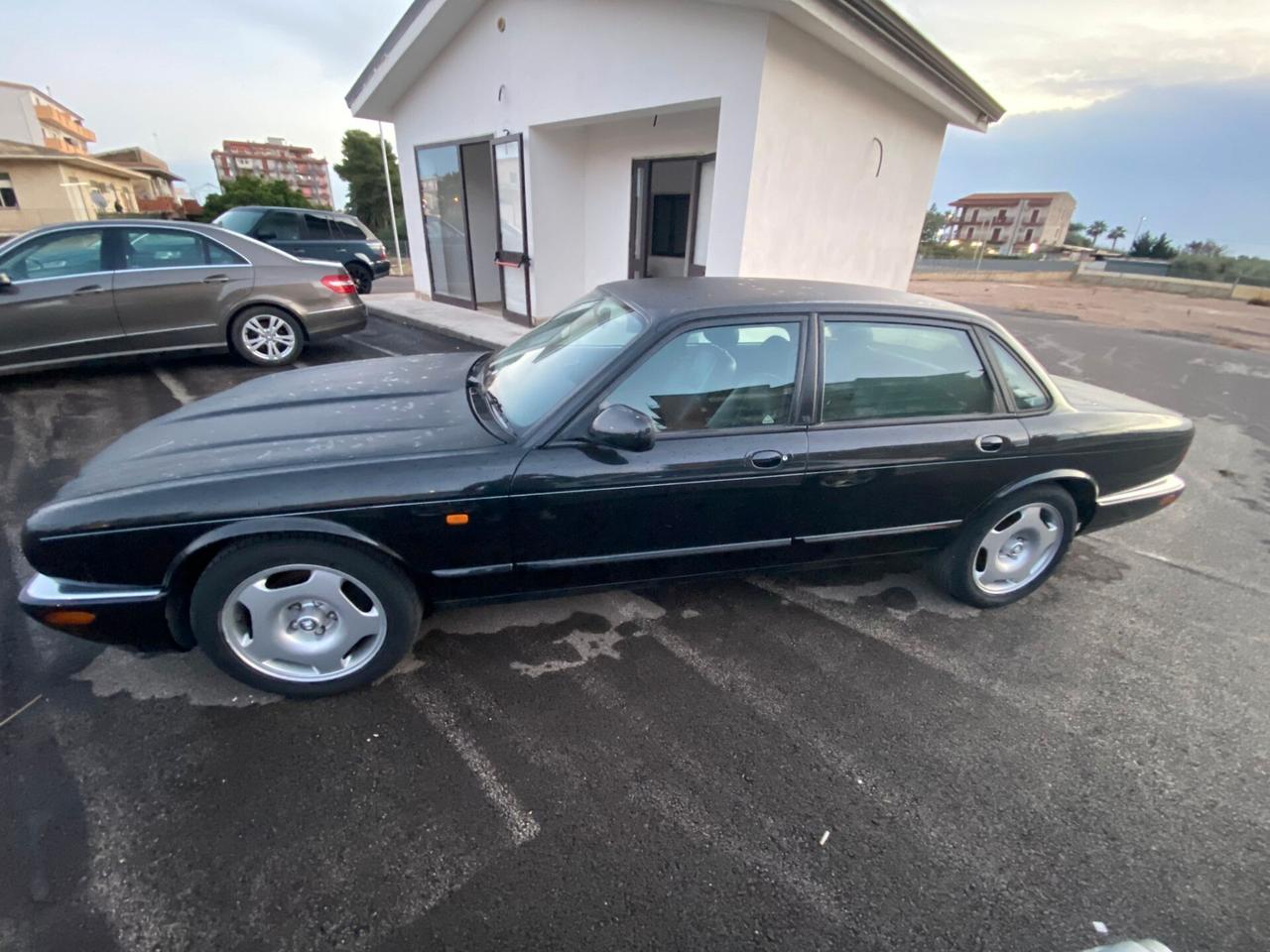 JAGUAR XJ 3.2 BENZINA 236cv AUTOMATIC