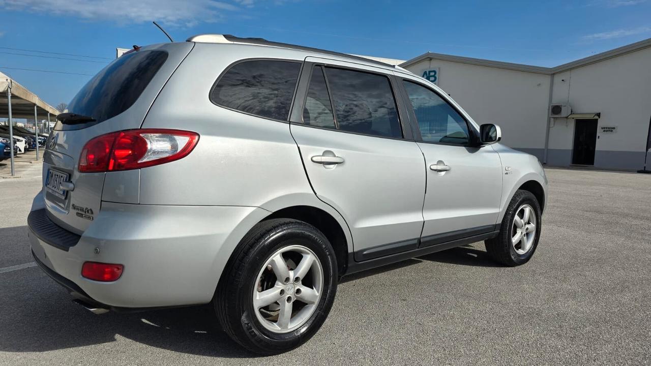Hyundai Santa Fe 2.2 CRDi VGT Active 5 p.ti