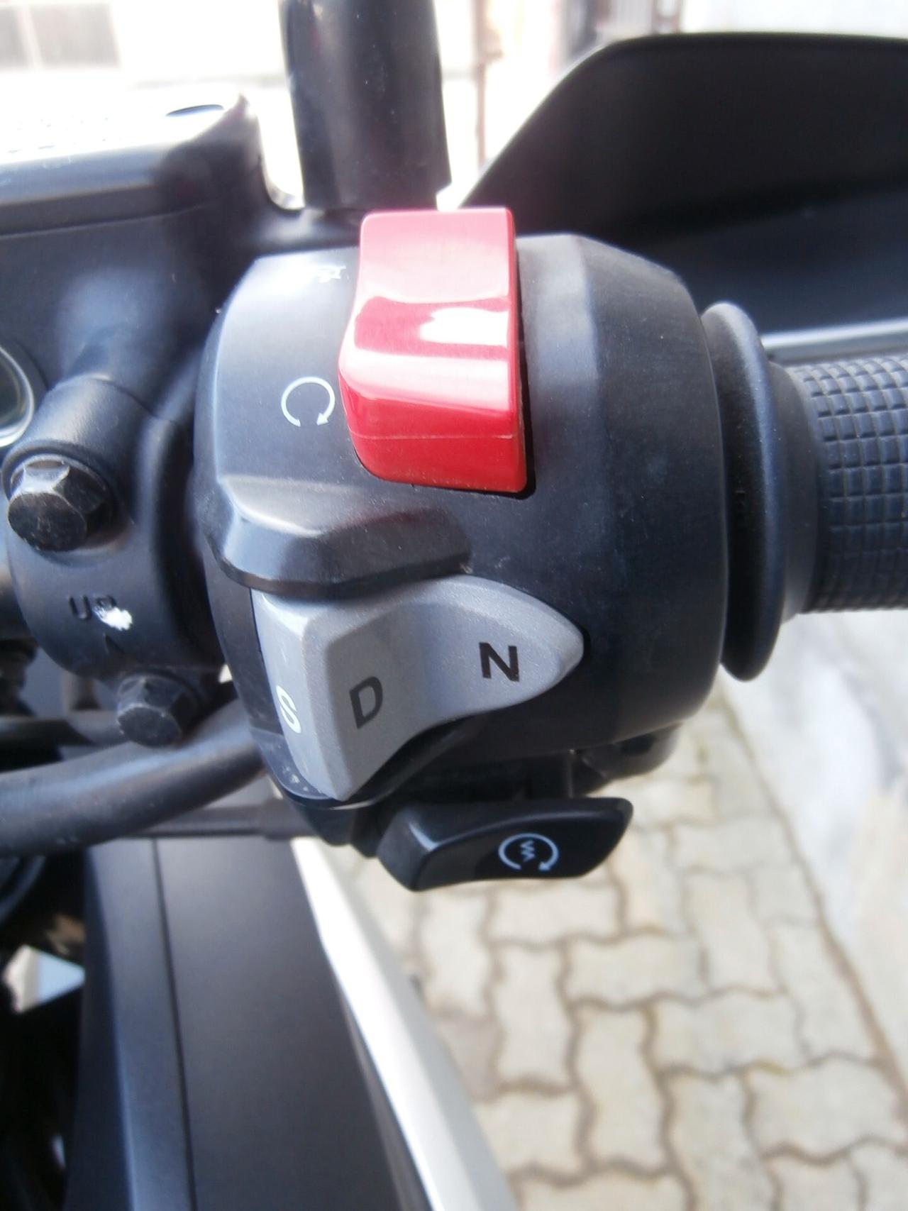 Honda NC 750 X DTC ABS Travel Edition del 2018 trapasso, tagliando e garanzia inclusi