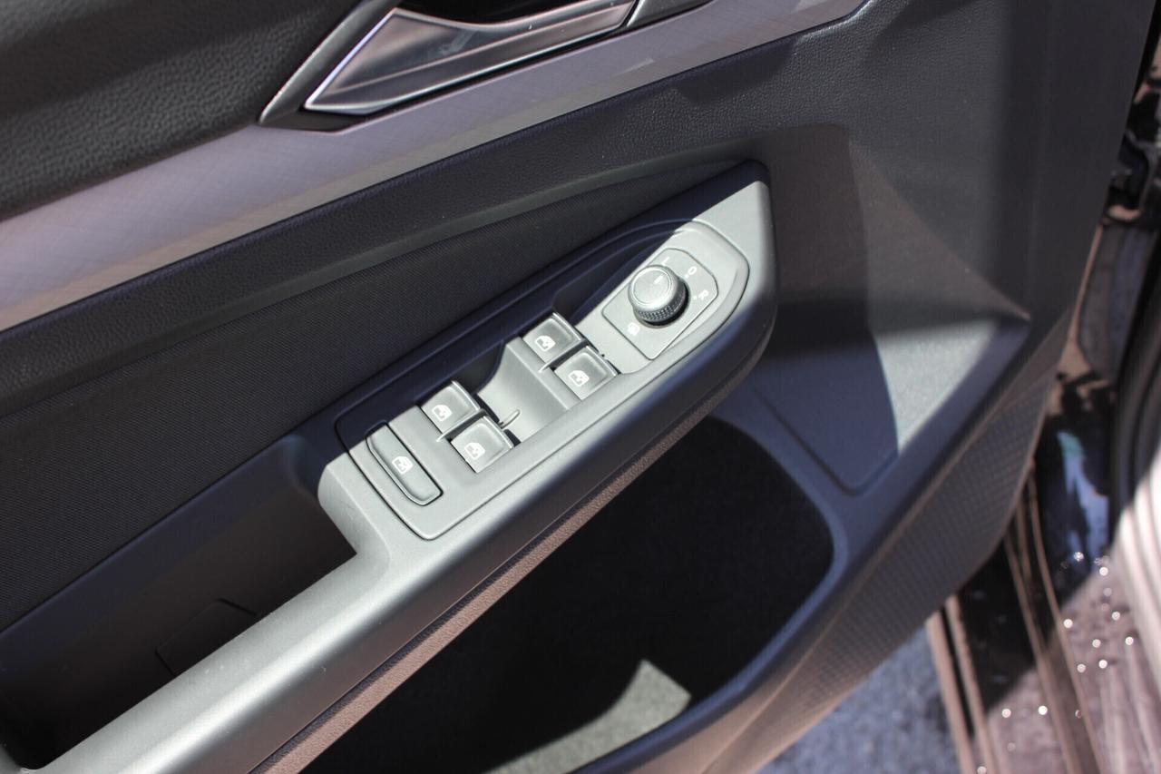 Volkswagen Golf 2.0 TDI DSG LIFE PRONTA CONSEGNA