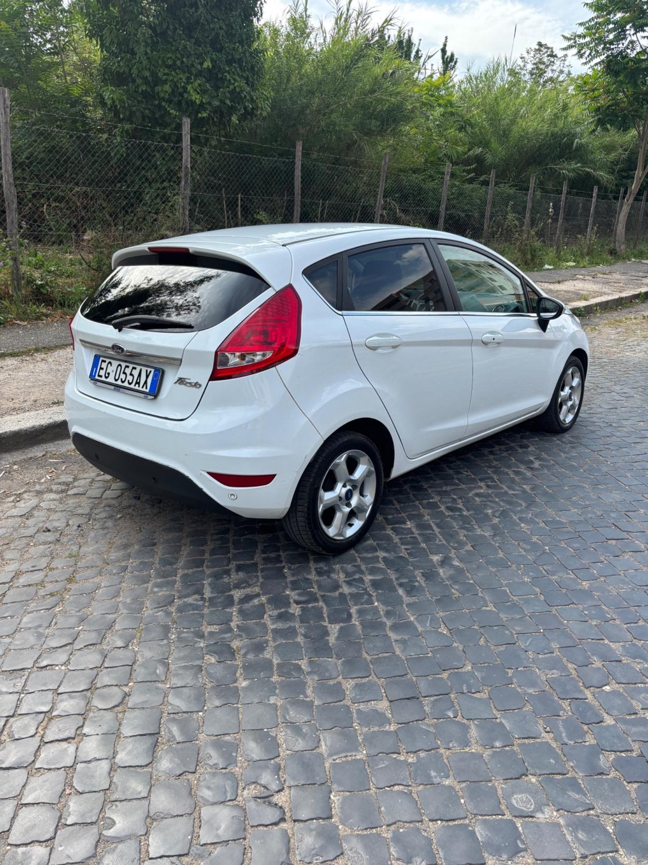 Ford Fiesta 1.2 82 CV 5 porte Titanium