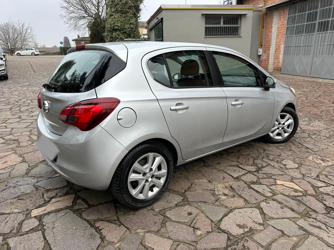 Opel Corsa 1.2 85CV 3 porte GPL-TECH b-color