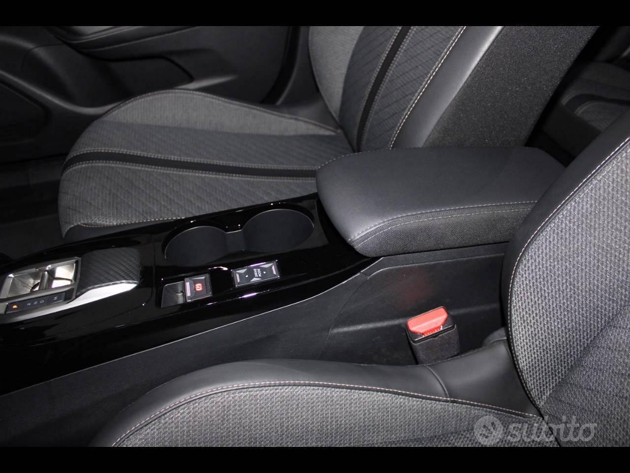 PEUGEOT 2008 2 serie - 2008 PureTech 130 S&S EAT8