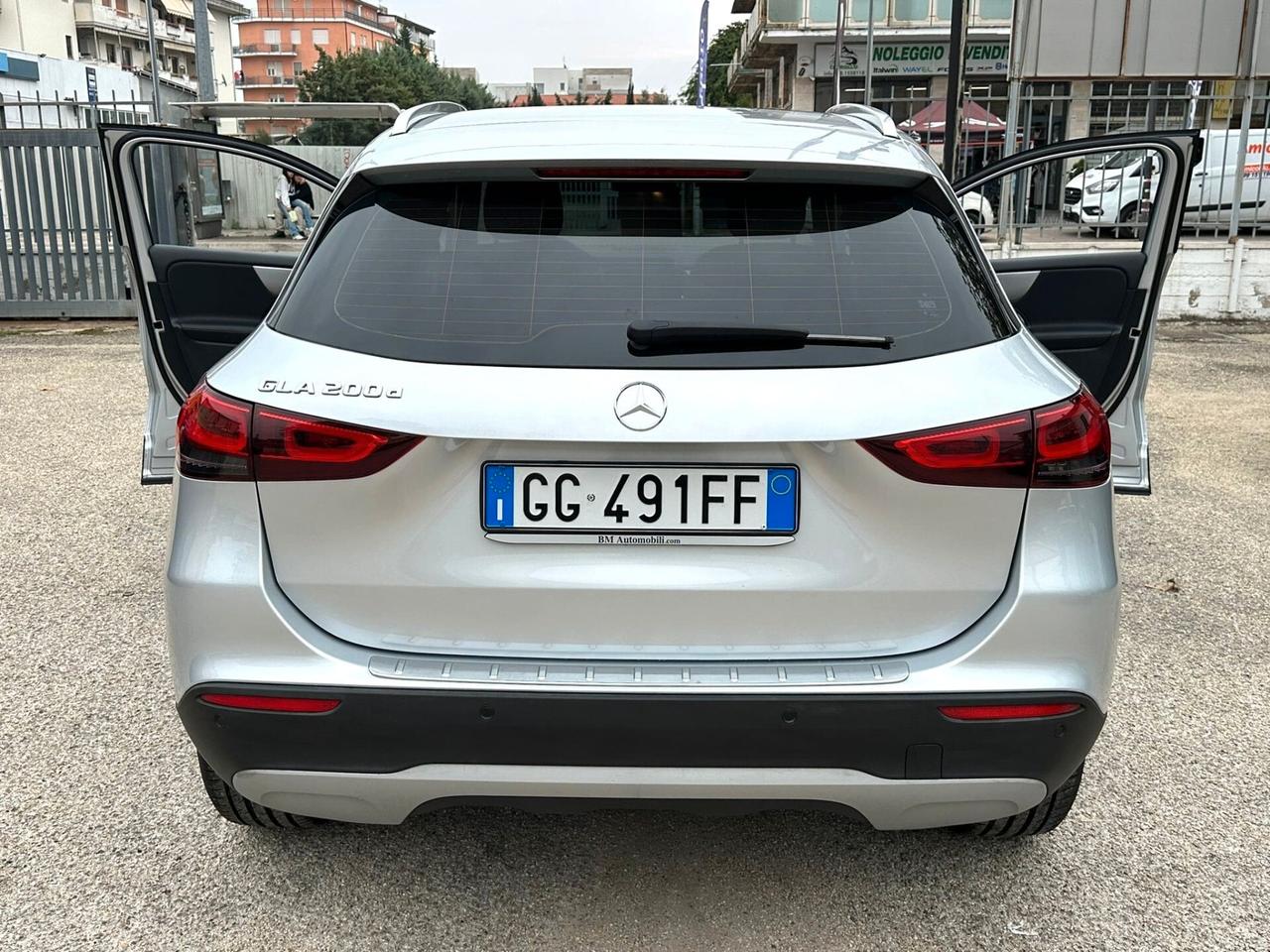 MERCEDES-BENZ GLA 200 d SPORT 150CV