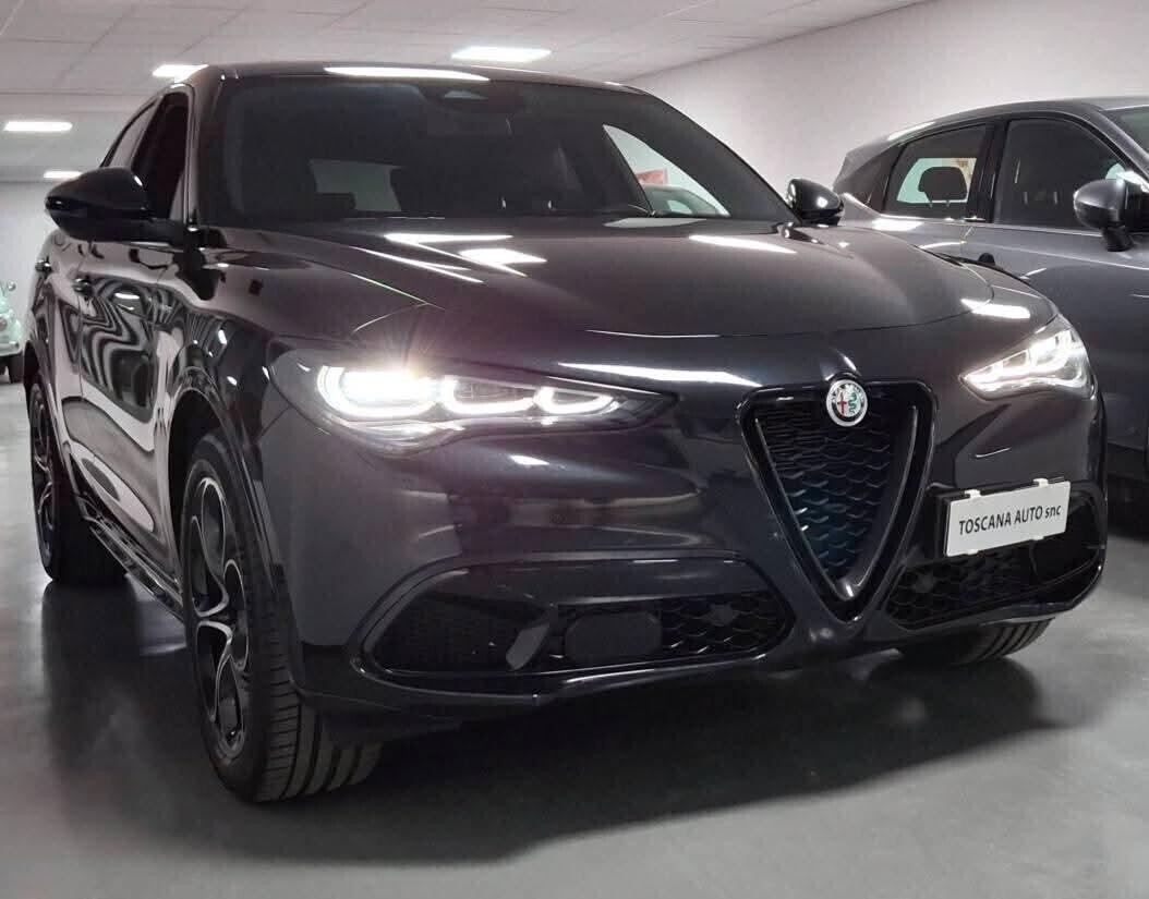 Alfa Stelvio 2025 2.2 diesel 210 CV AT8 Q4 Veloce