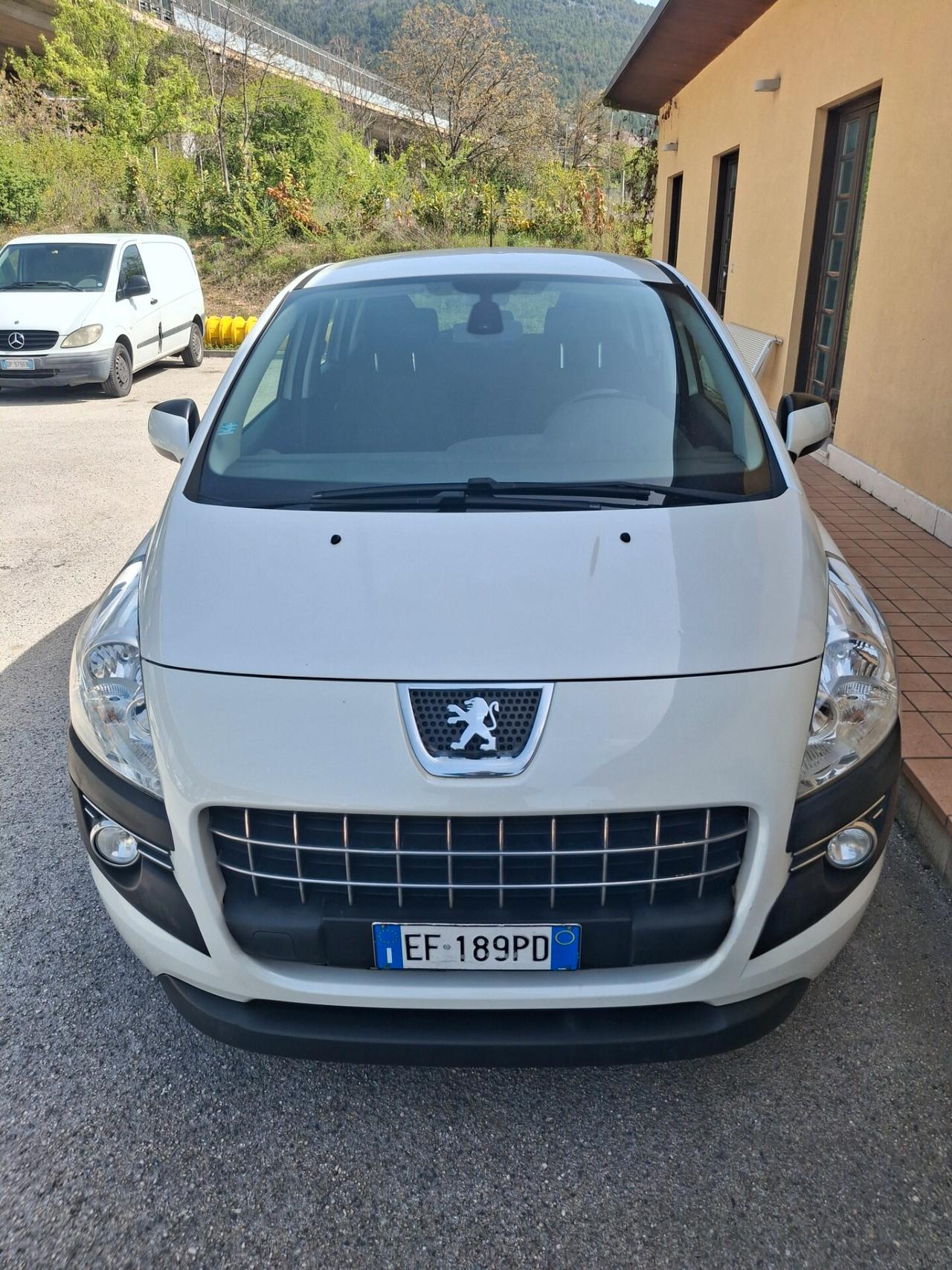 Peugeot 3008 1.6 HDi 112CV Tecno