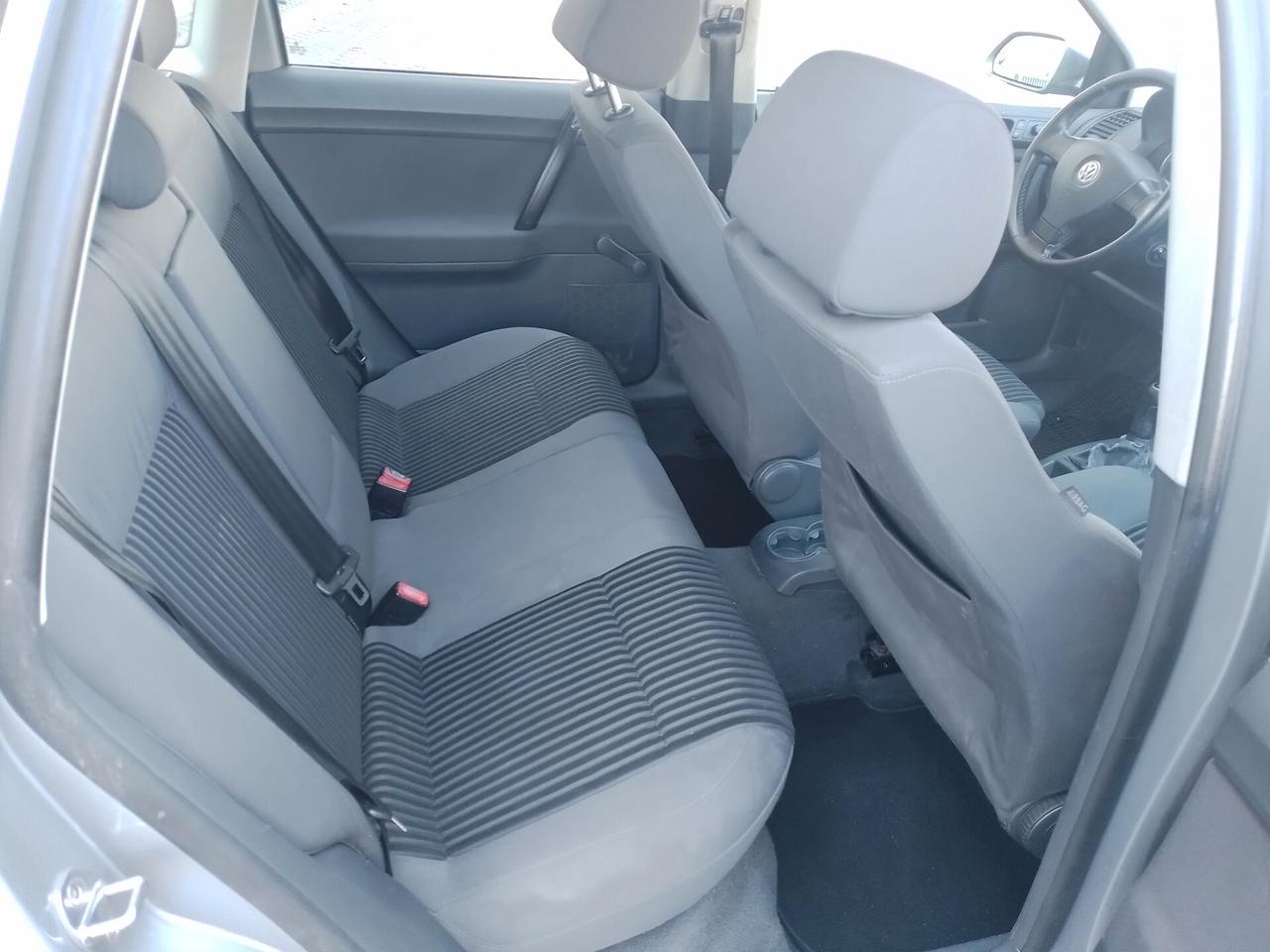 Volkswagen Polo 1.4/80CV TDI 5p. Sportline