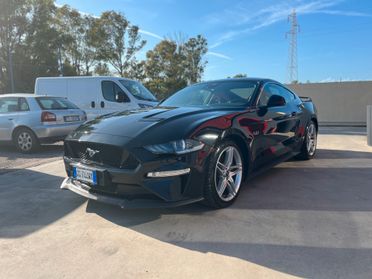 Ford Mustang Fastback 5.0 V8 aut. Mach 1