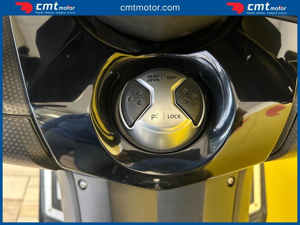 Yamaha T-Max 530 - 2016