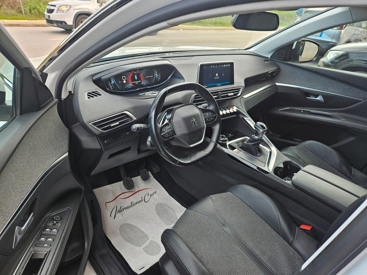 Peugeot 3008 1.5 BlueHDi 130cv S&S Allure Pack