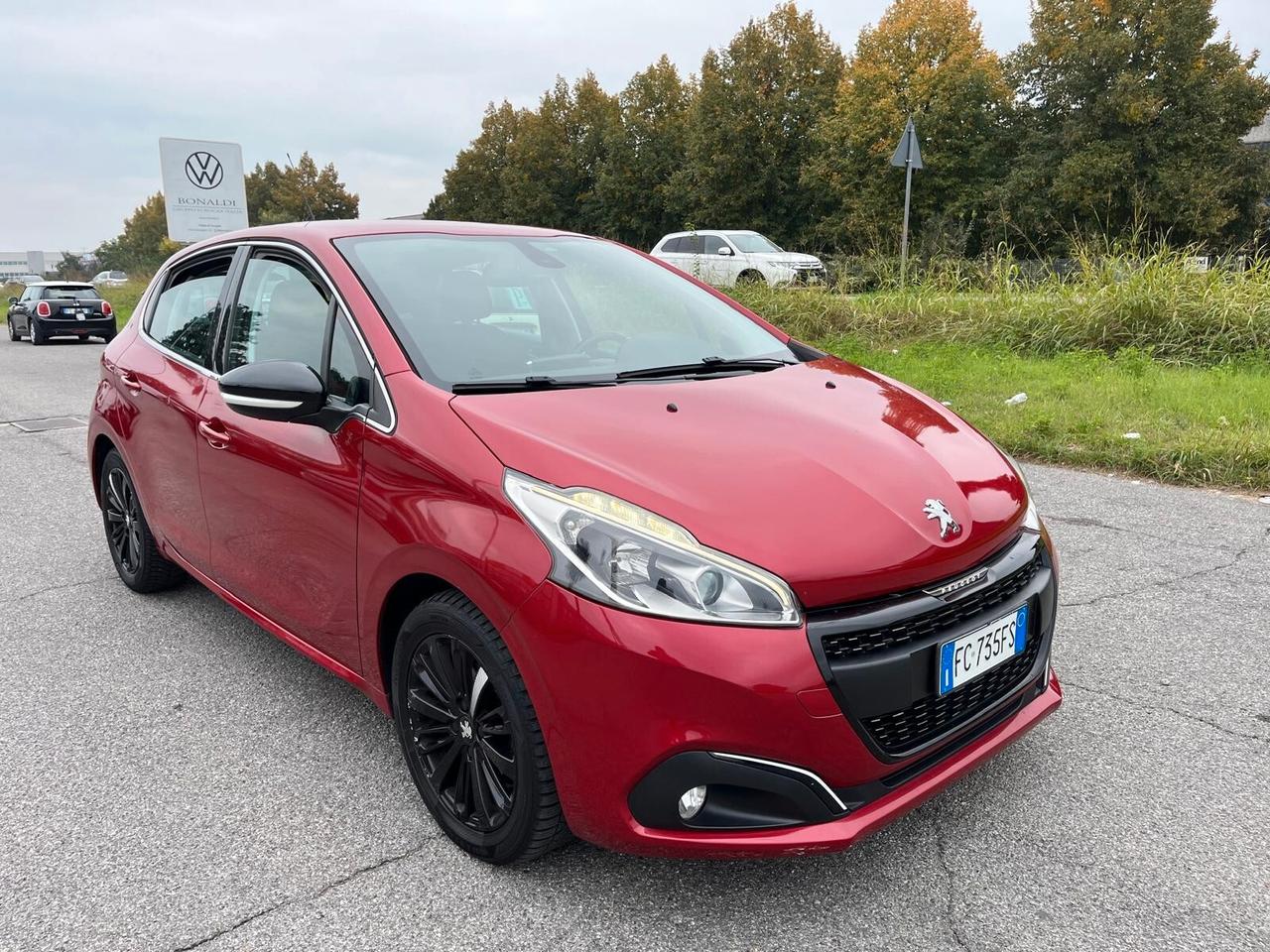 Peugeot 208 PureTech 82 5 porte Allure