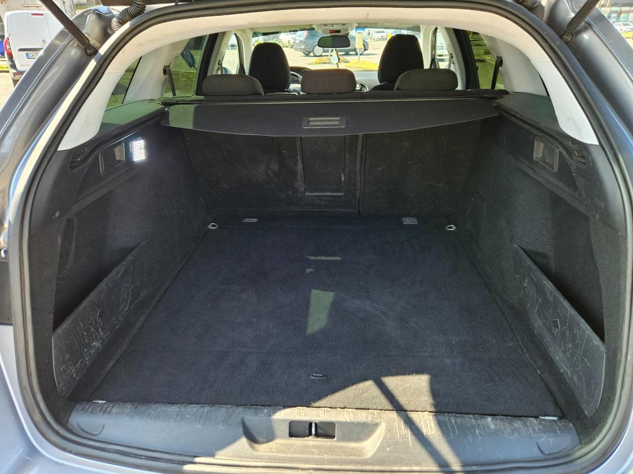 Peugeot 308 Station Wagon 308 SW 1.6 bluehdi Active s&s 120cv eat6