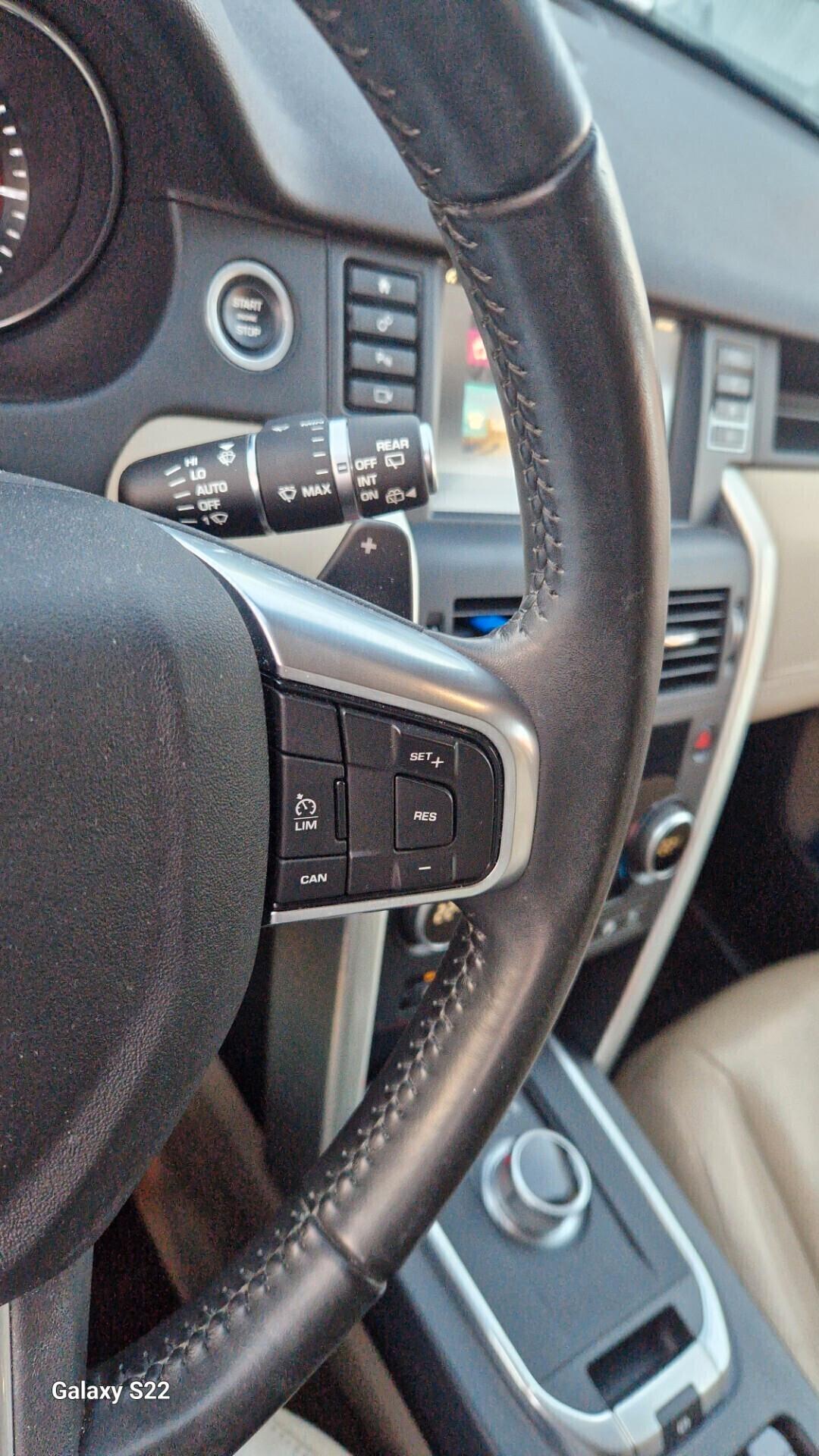 Land Rover Discovery Sport 2.0 TD4 180 full