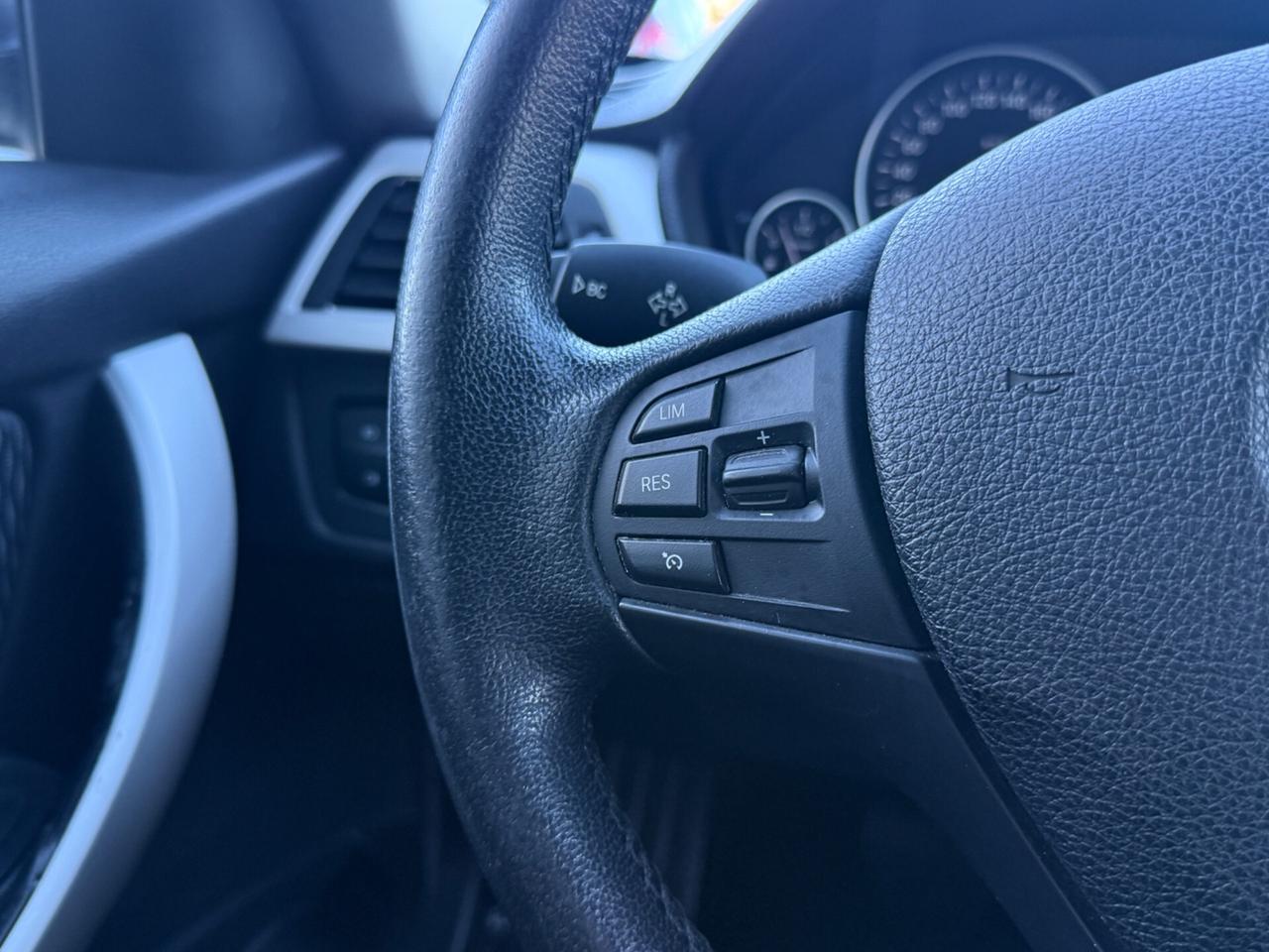 Bmw 318d Touring|UNIPRO|