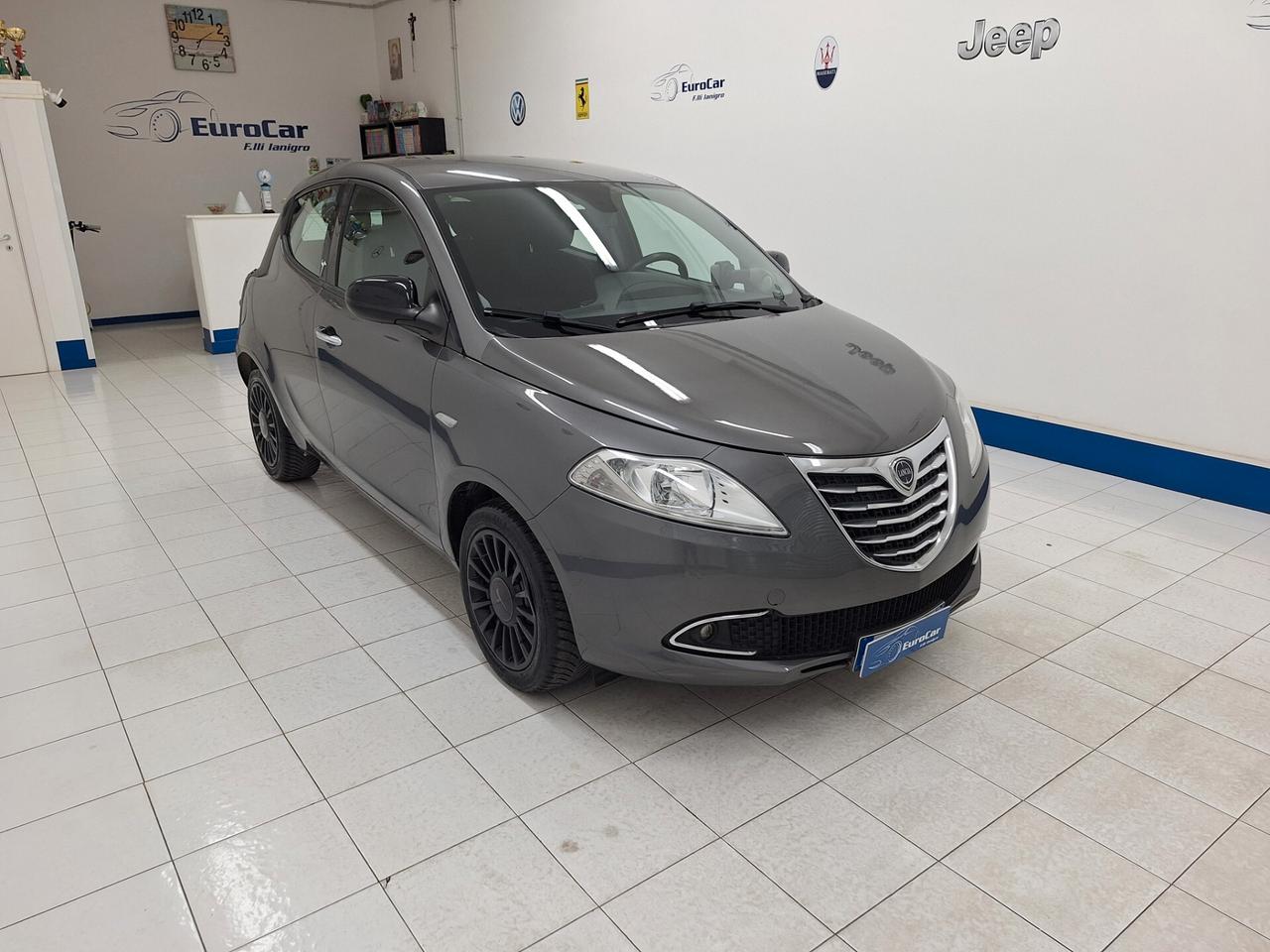 Lancia Ypsilon 1.2 69cv Platinum